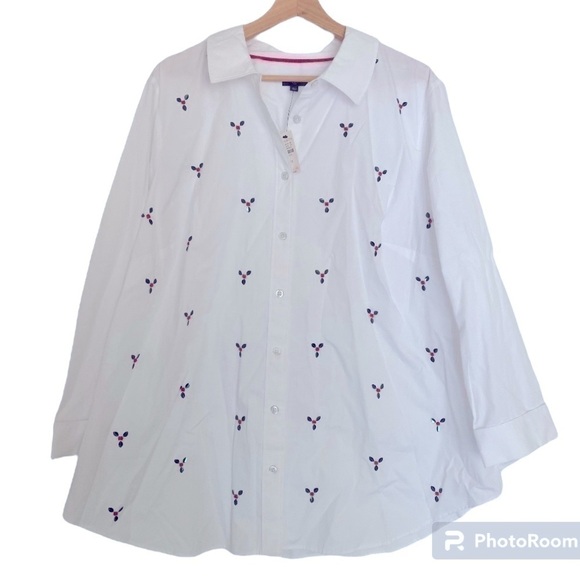 NWT TALBOTS PLUS EMBELLISHED HOLLY BERRY BUTTON FRONT WHITE SHIRT 2X - Picture 1 of 6